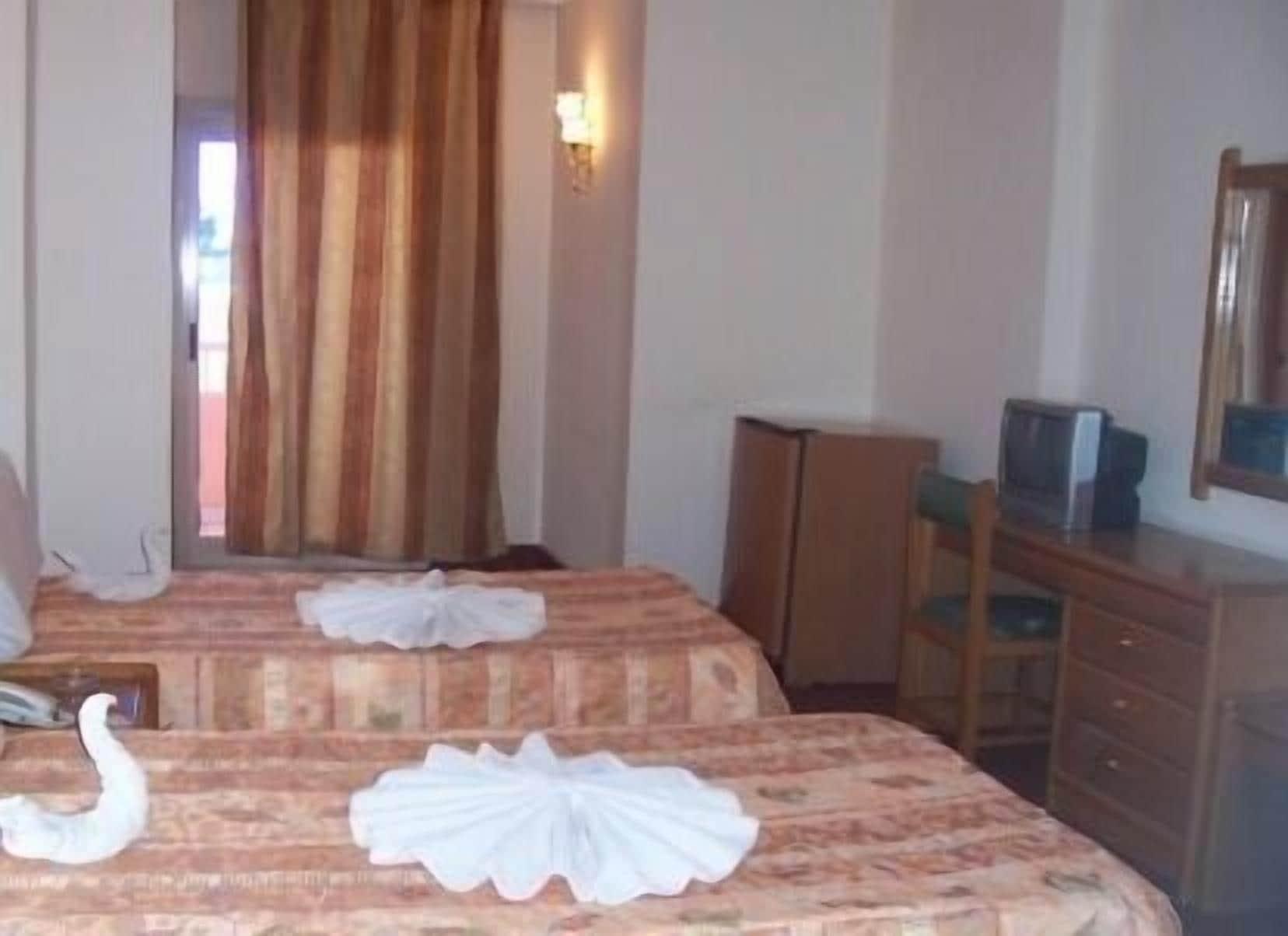 Queens Valley Hotel, Restaurants, Bars And Spa Luxor Pokoj fotografie